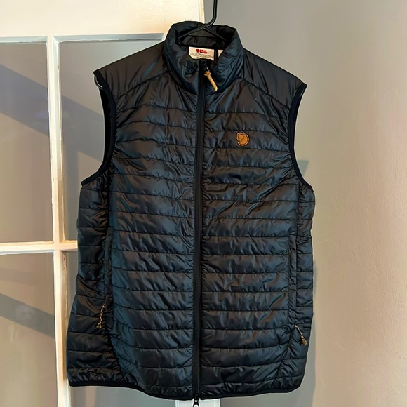 Fjallraven Jackets & Blazers - Fjallraven women’s Abisko Padded Vest